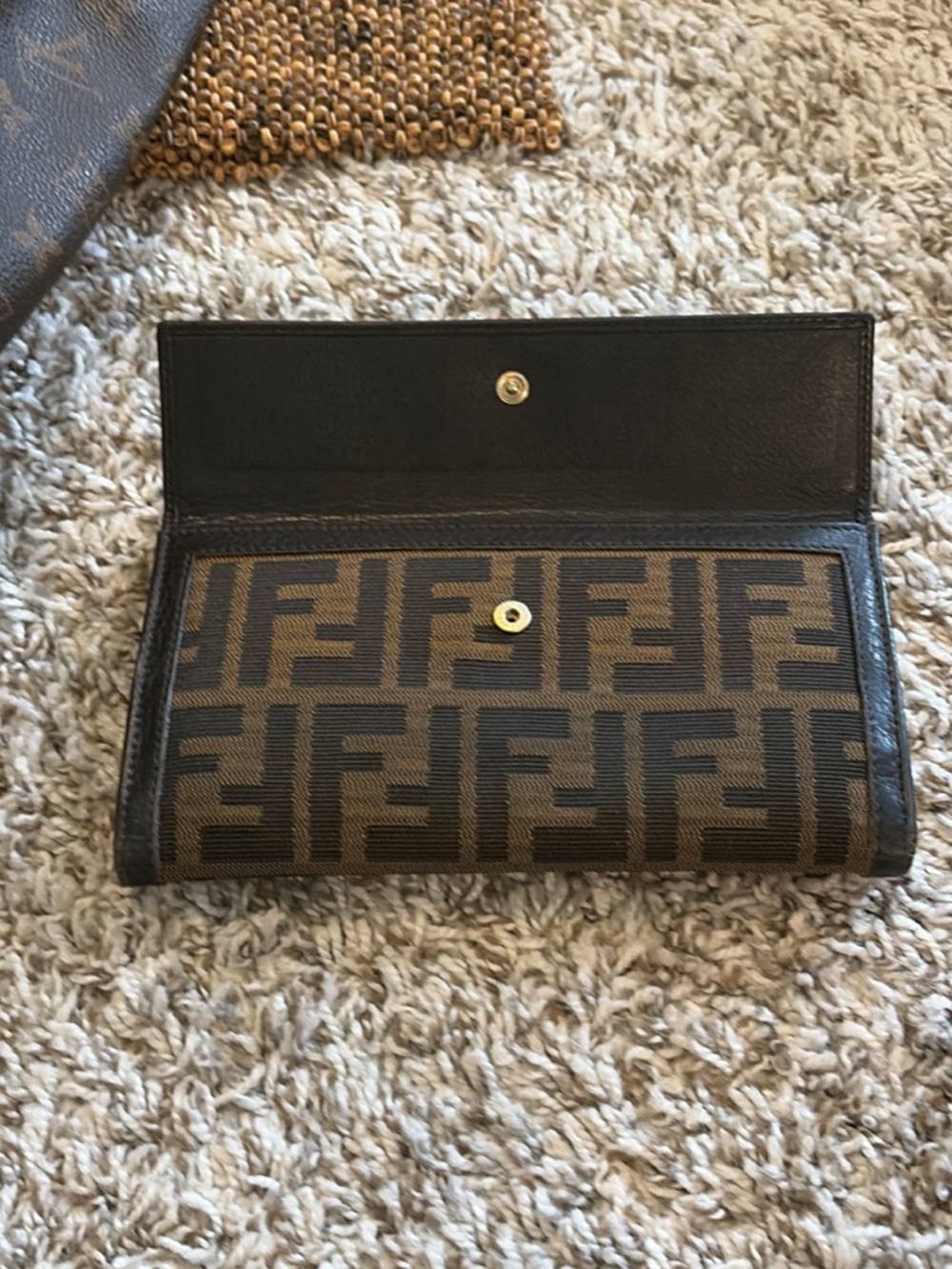 Fendi FF Zucca Continental Wallet – Brown/Black Canvas – Authentic – Vintage - Picture 3 of 3